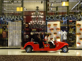 Erfahrungen Luxus Shopping in Dubai / Dubai Mall